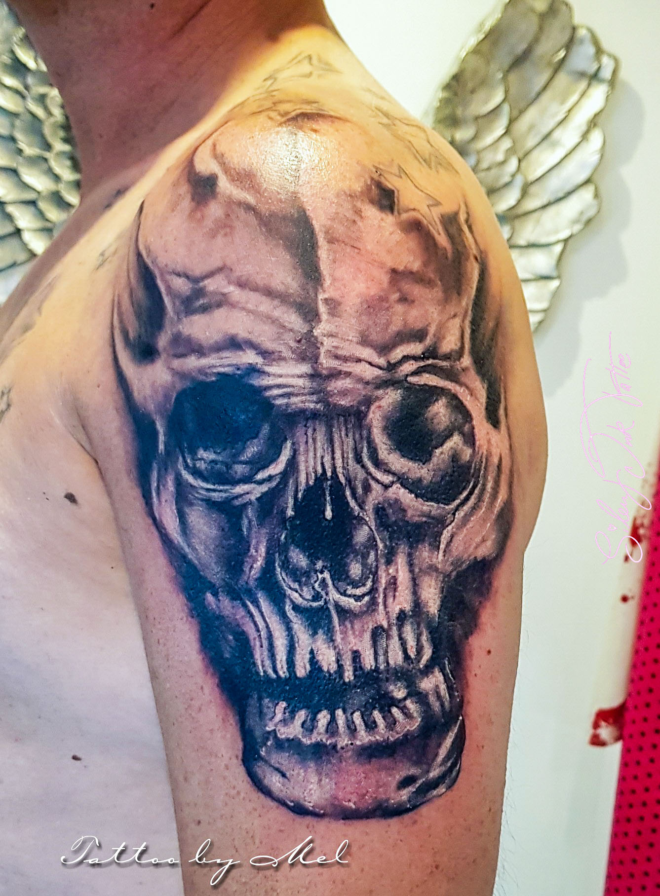 Silent Ink Tattoo - Black and Grey, Hannover, Mel, schwarz/weiß