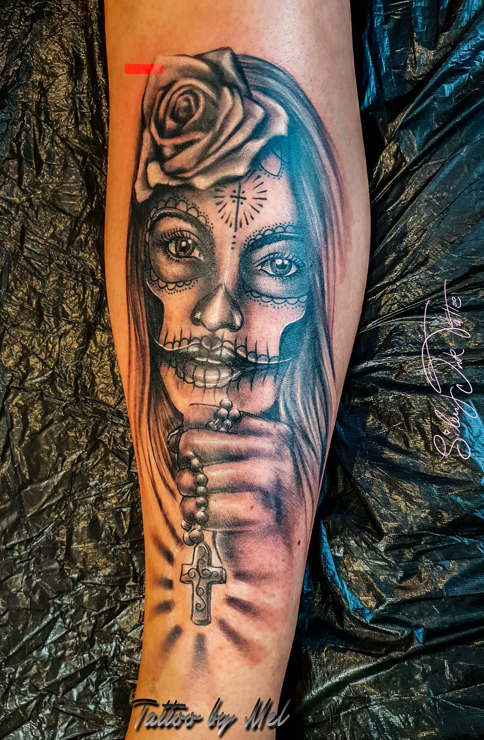Silent Ink Tattoo - Black and Grey, Hannover, Mel, schwarz/weiß