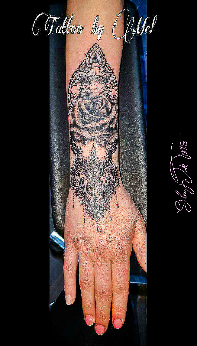 Silent Ink Tattoo - Black and Grey, Hannover, Mel, schwarz/weiß