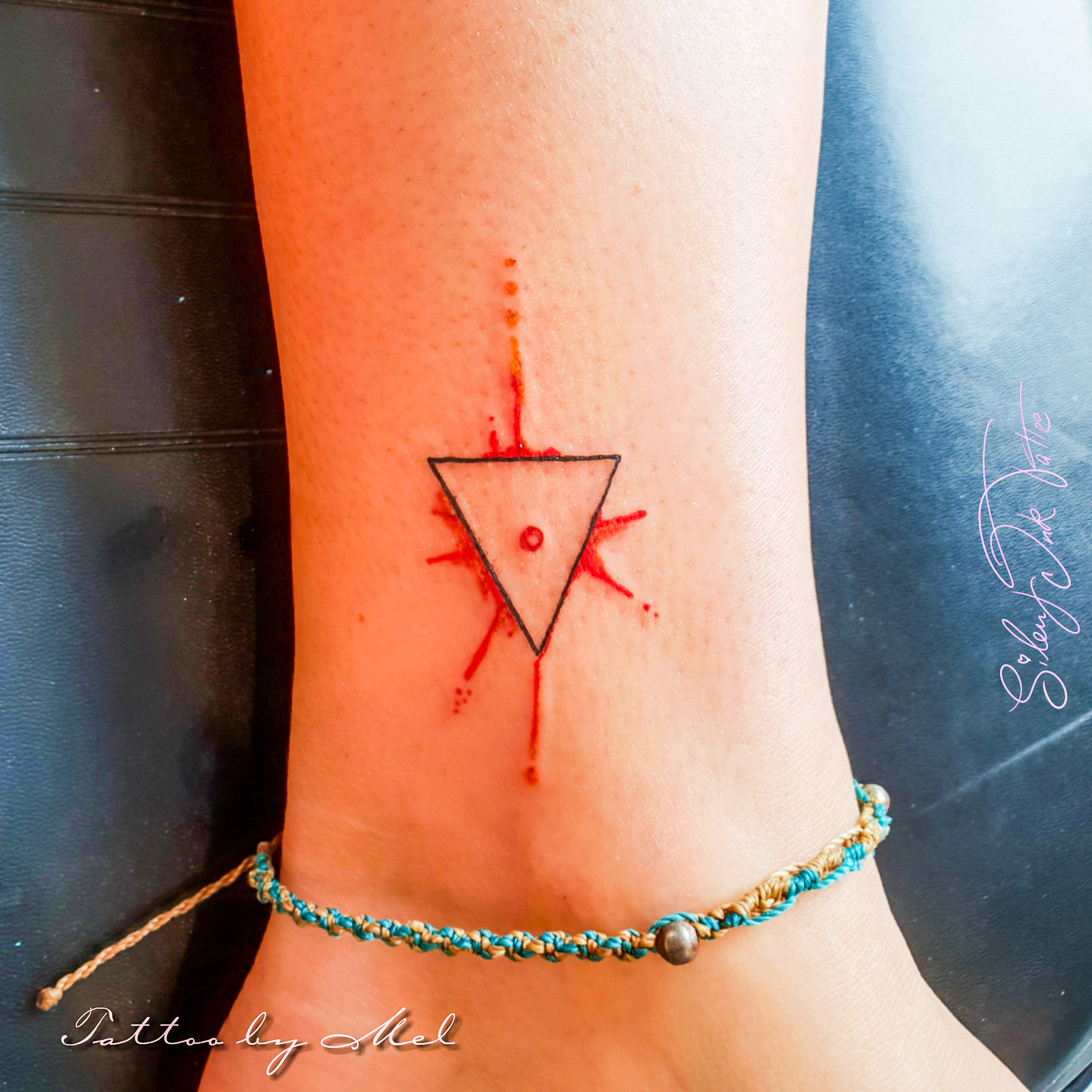 Silent Ink Tattoo - Geometric, Hannover, Mel, Symmetrie