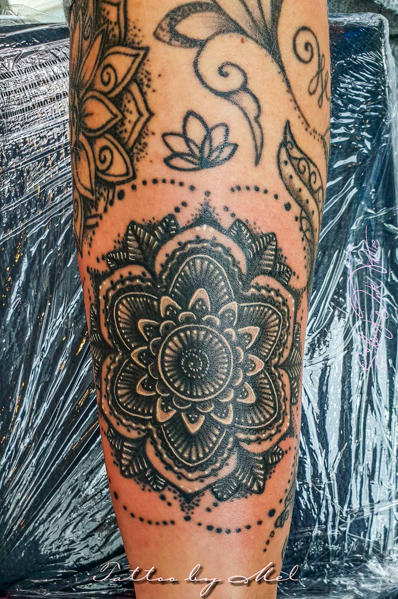 Silent Ink Tattoo - Mandala, Hannover, Mel, Symmetrie